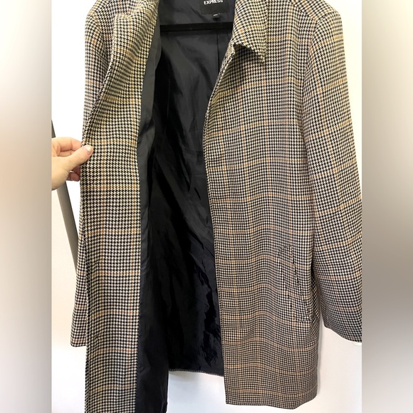 Express Coat - Picture 4 of 5